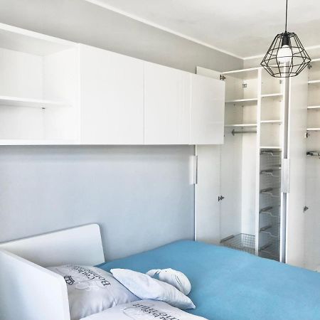 Apartament Family Wroclaw Z Klimatyzacja Parking Apartment Exterior photo