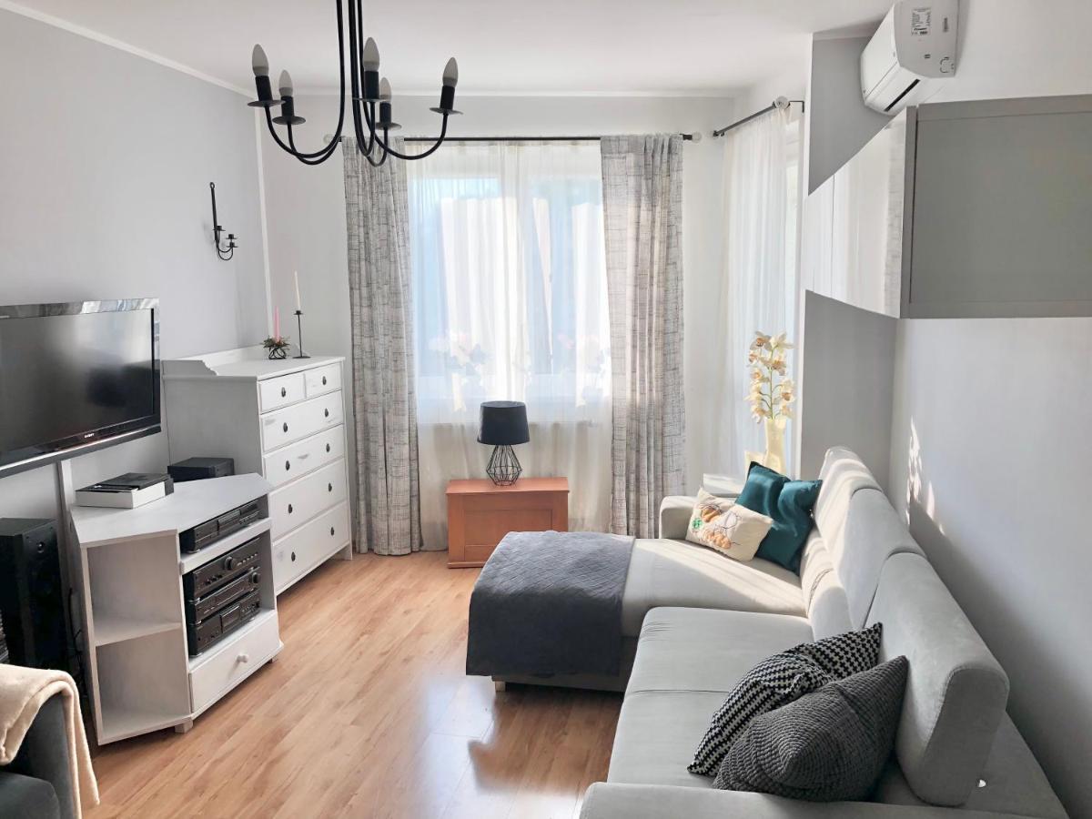Apartament Family Wroclaw Z Klimatyzacja Parking Apartment Exterior photo